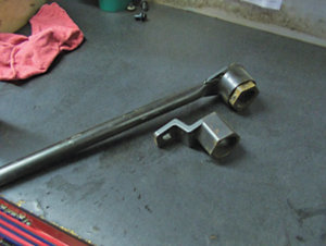 Crankshaft holding tools 