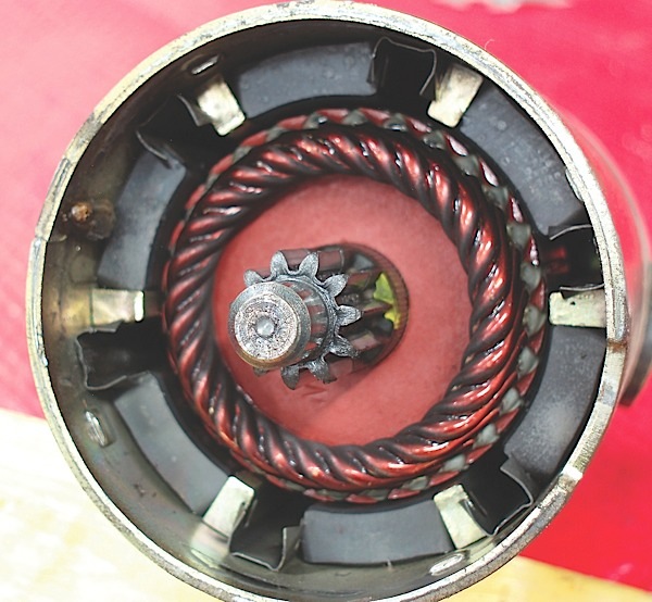 photo 2: in this application, the starter armature is surrounded by six permanent magnets.